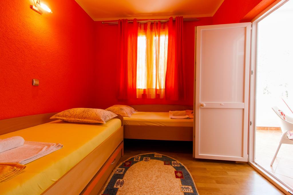 President Bungalows And Apartments Utjeha Ngoại thất bức ảnh