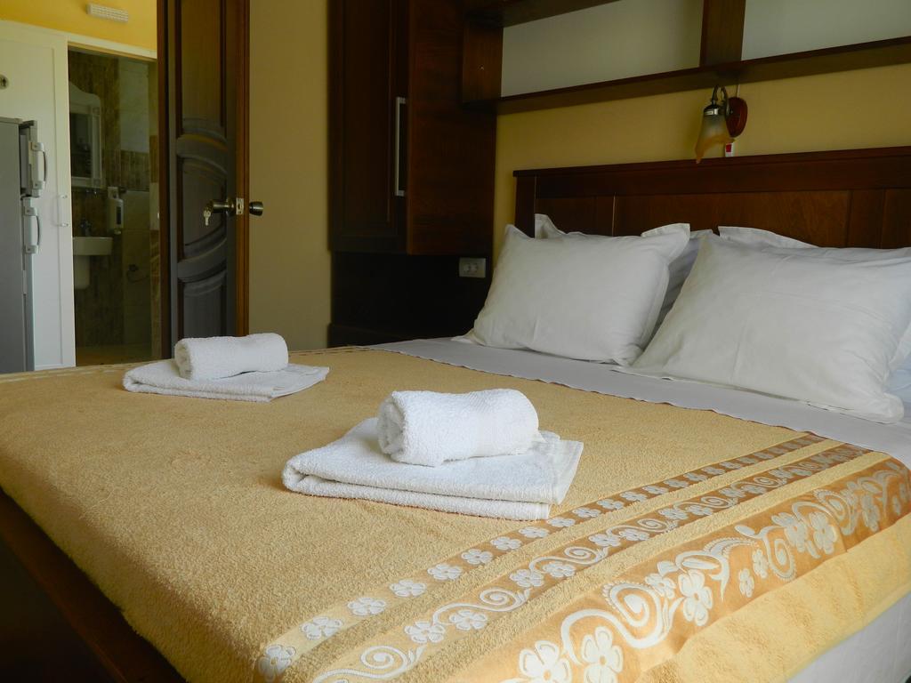 President Bungalows And Apartments Utjeha Ngoại thất bức ảnh